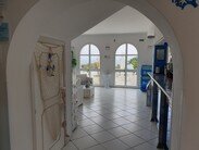 accesso diretto alla spiaggia bar hotel caraibisiaco sul mare.jpg